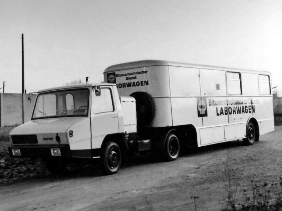 Miniature Berliet Stradair 1960 – Collection Plastique, état Très Propre